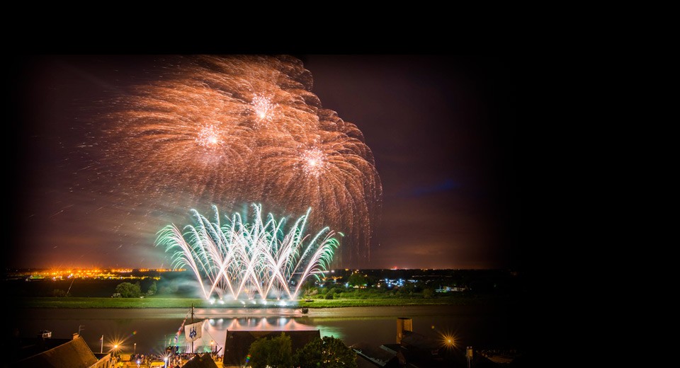 White Lightning fireworks display team and shop Wisbech